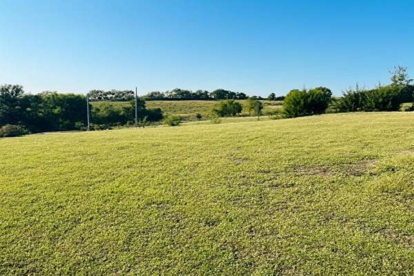 2.27 Acres of Residential Land for Sale in Stewartsville, Missouri