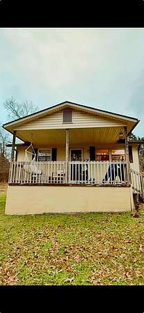 1.64 Acres of Residential Land with Home for Sale in Strawberry Plains, Tennessee