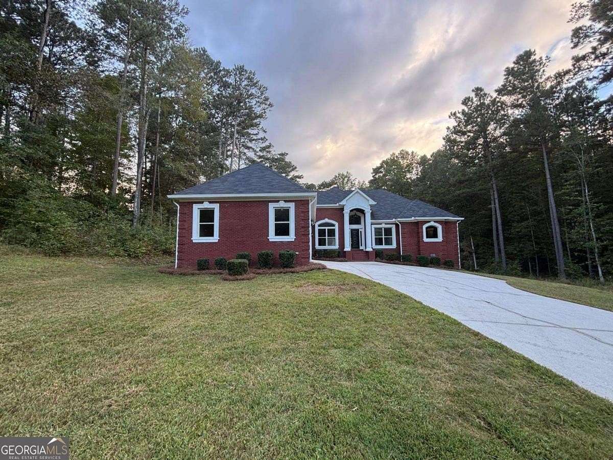2 Acres of Land with Home for Sale in Oxford, Georgia