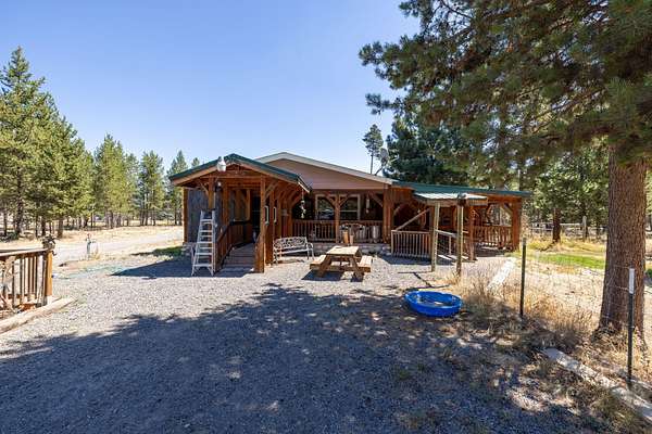 4.35 Acres of Residential Land with Home for Sale in La Pine, Oregon
