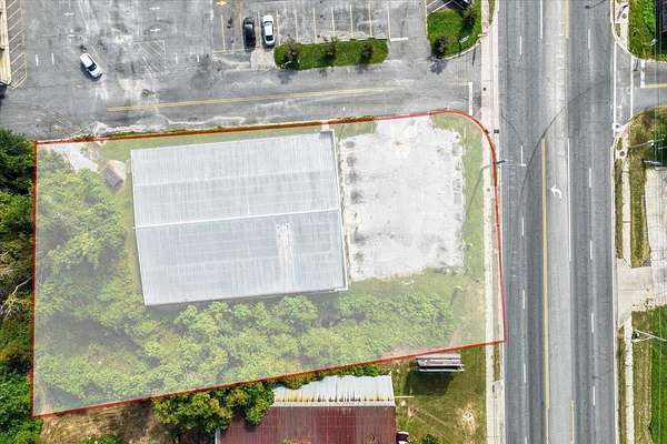 0.65 Acres of Commercial Land for Sale in Madison, Florida