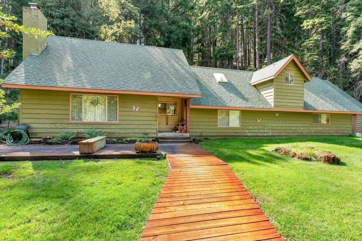 1.7 Acres of Land with Home for Sale in Mount Shasta, California
