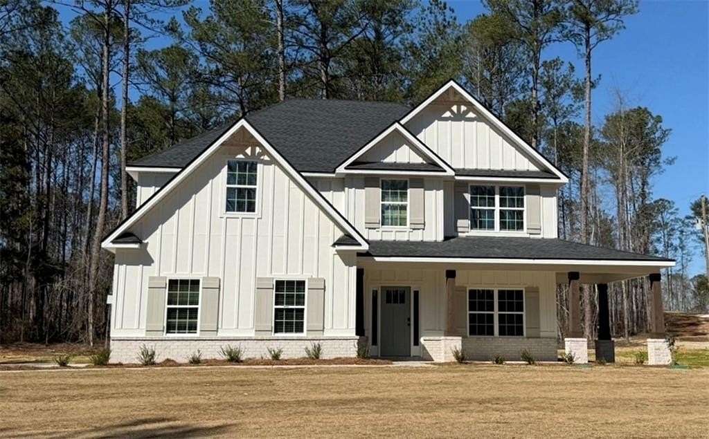 1.82 Acres of Land with Home for Sale in Salem, Alabama