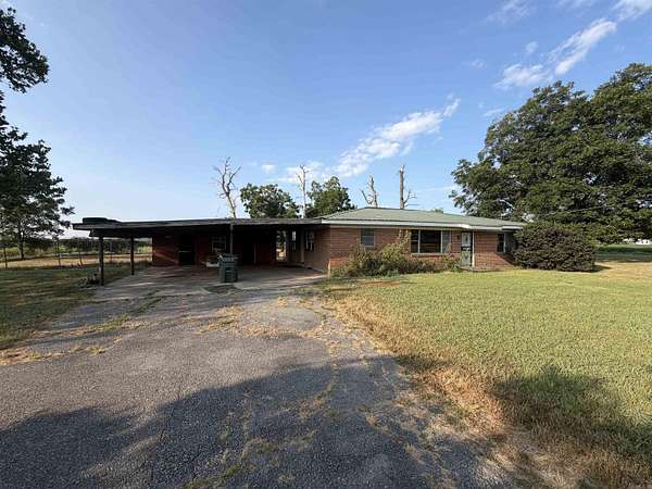 1.5 Acres of Land with Home for Sale in Dumas, Arkansas