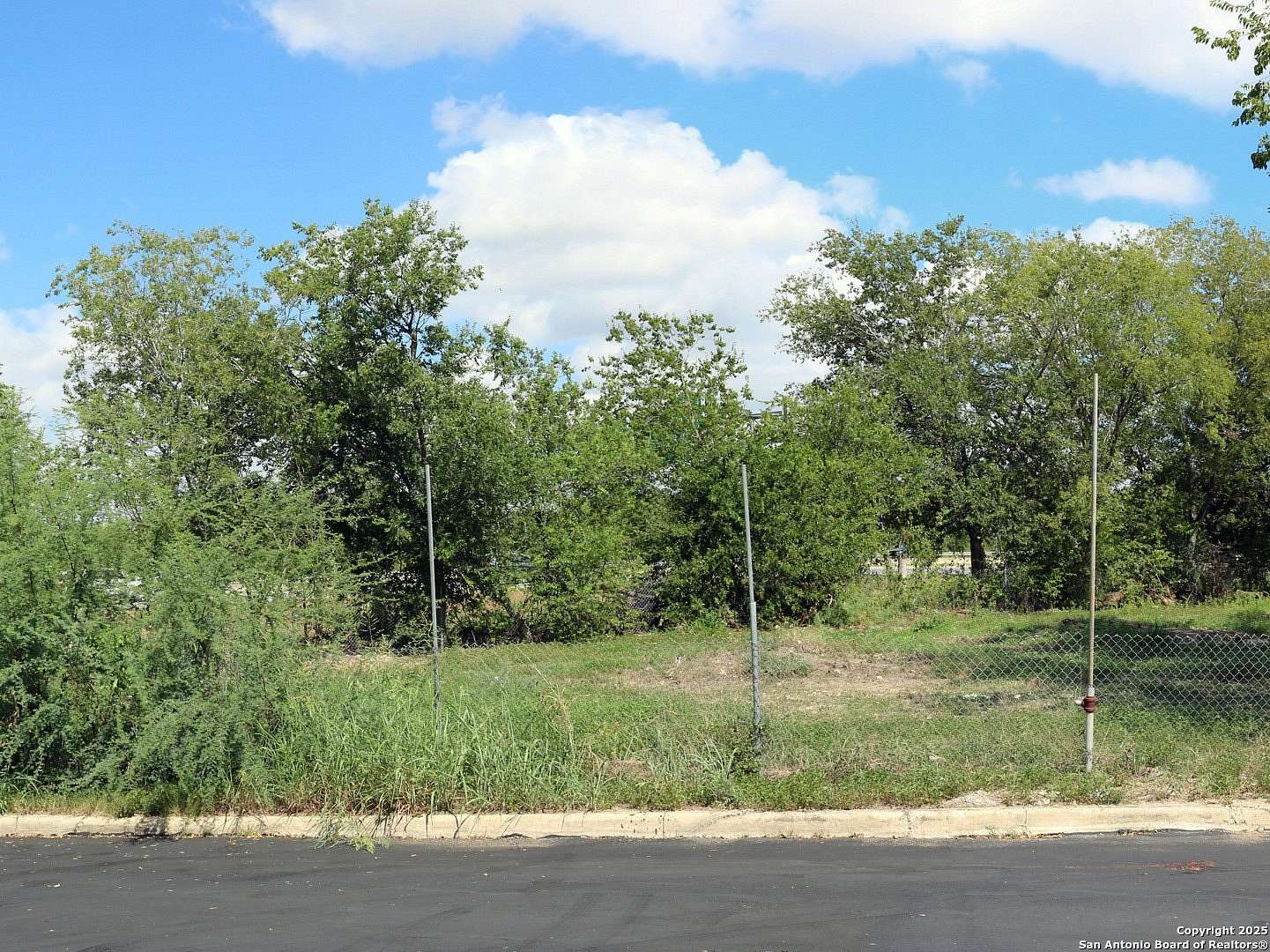 0.14 Acres of Commercial Land for Sale in San Antonio, Texas