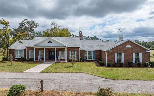 16.8 Acres of Land with Home for Sale in Live Oak, Florida