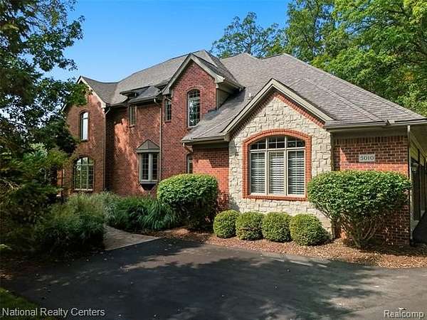 1.52 Acres of Residential Land with Home for Sale in Clarkston, Michigan