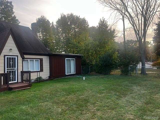 1.74 Acres of Residential Land with Home for Sale in Flint, Michigan