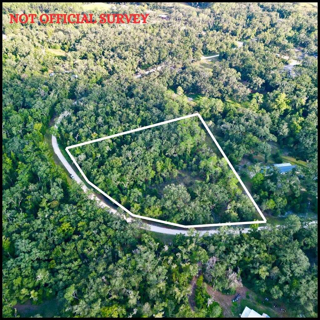 5.6 Acres of Residential Land for Sale in Old Town, Florida