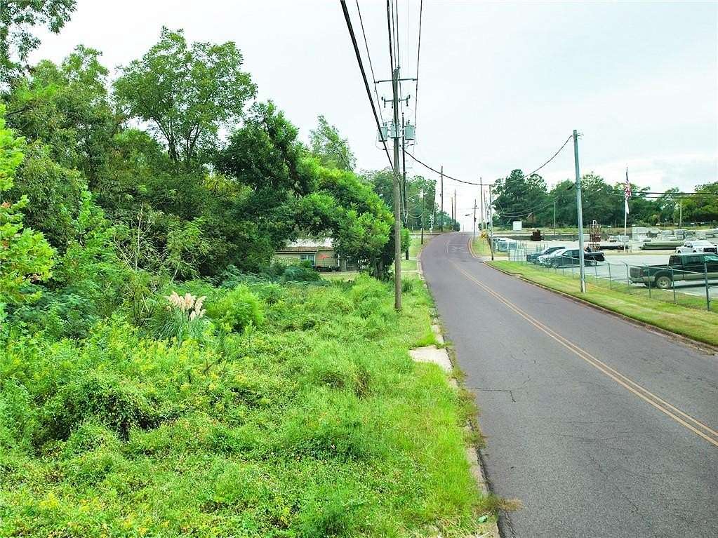 0.33 Acres of Residential Land for Sale in Eastman, Georgia