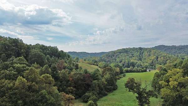 200 Acres of Recreational Land & Farm for Sale in Glen Daniel, West Virginia