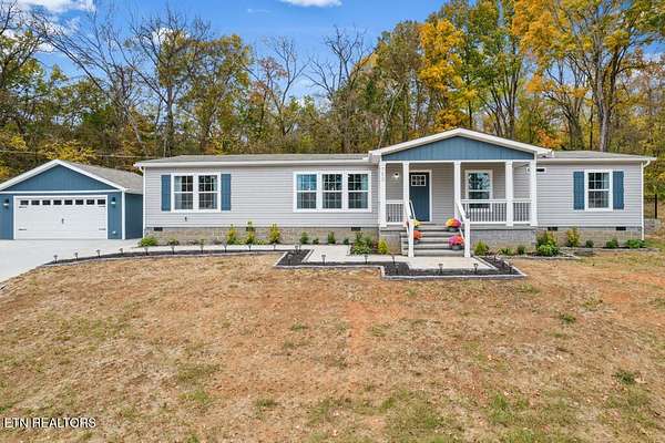 1.6 Acres of Residential Land with Home for Sale in Knoxville, Tennessee