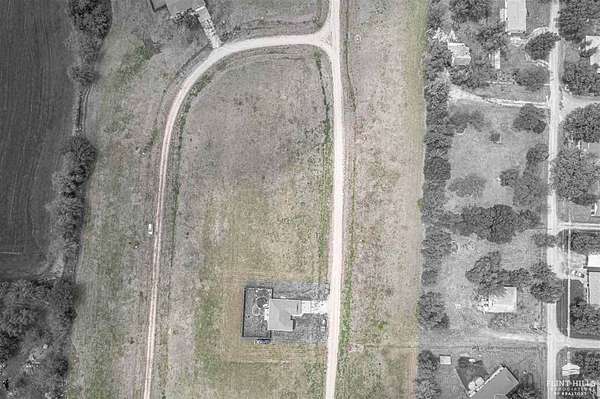 9 Acres of Residential Land for Sale in Woodbine, Kansas