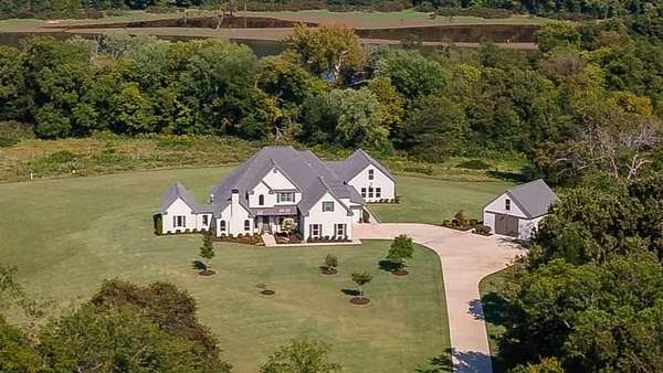 6 Acres of Residential Land with Home for Sale in Springdale, Arkansas