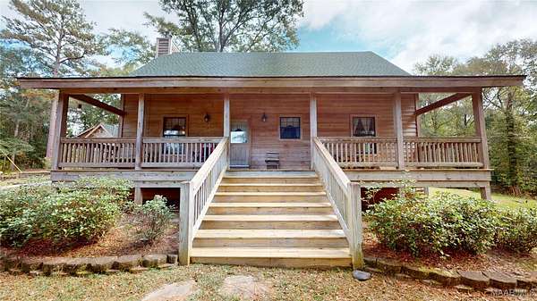 5.23 Acres of Land with Home for Sale in Greenville, Alabama