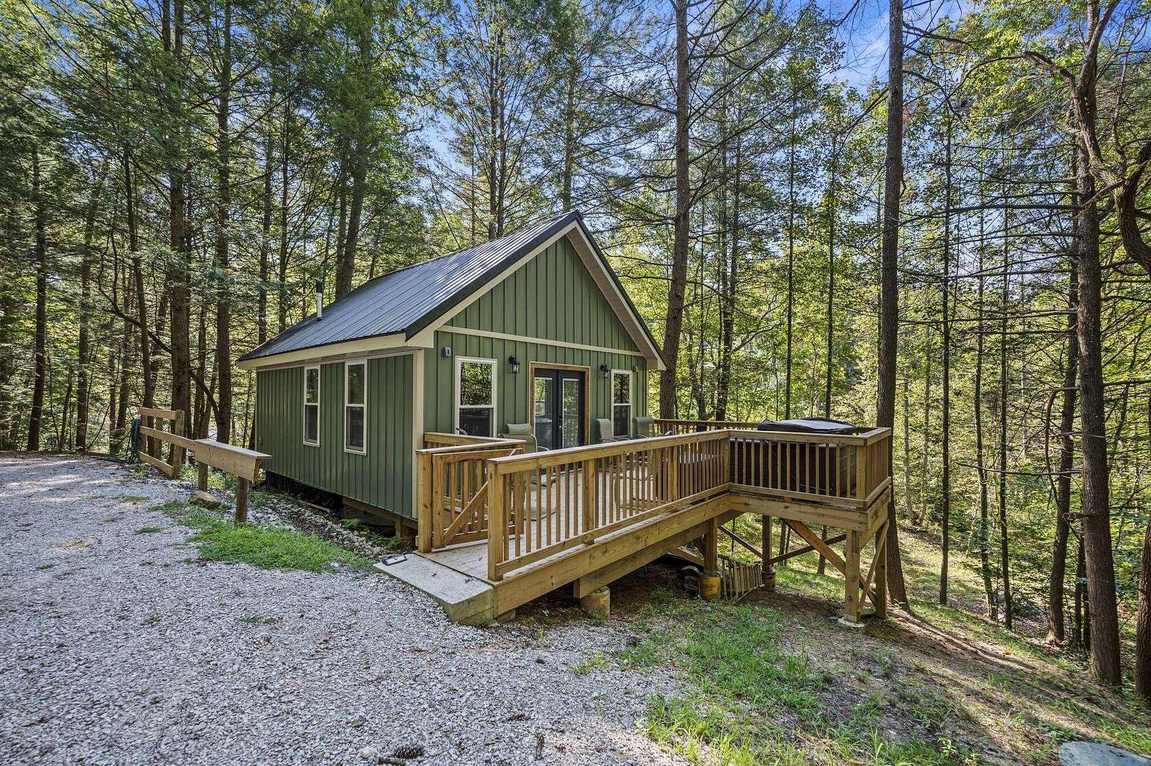 1 Acre of Residential Land with Home for Sale in Campton, Kentucky