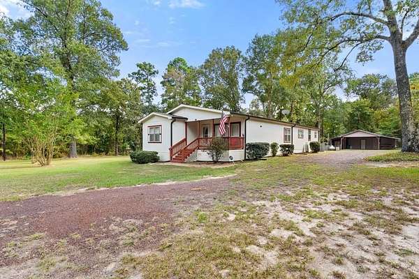 1.9 Acres of Residential Land with Home for Sale in Rusk, Texas