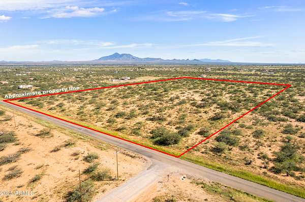23.4 Acres of Land for Sale in Hereford, Arizona