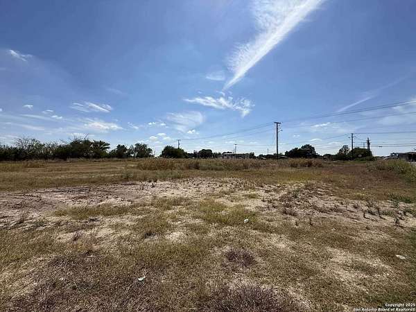 1.58 Acres of Commercial Land for Sale in New Braunfels, Texas