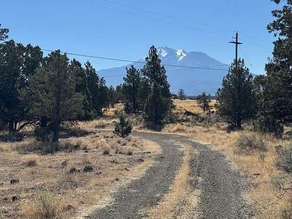 40.3 Acres of Land for Sale in Montague, California