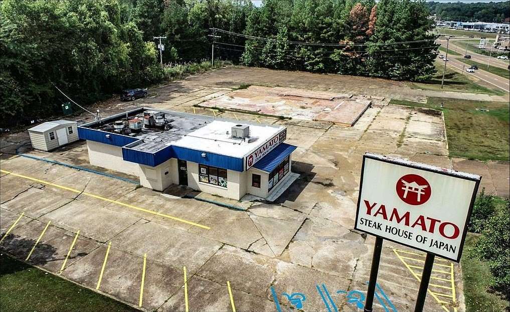 2.15 Acres of Improved Commercial Land for Sale in Grenada, Mississippi