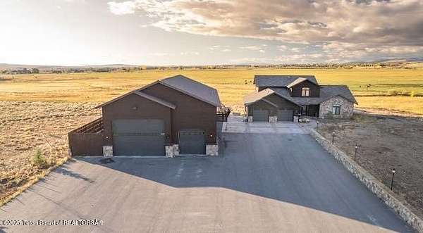 3.27 Acres of Residential Land with Home for Sale in Pinedale, Wyoming