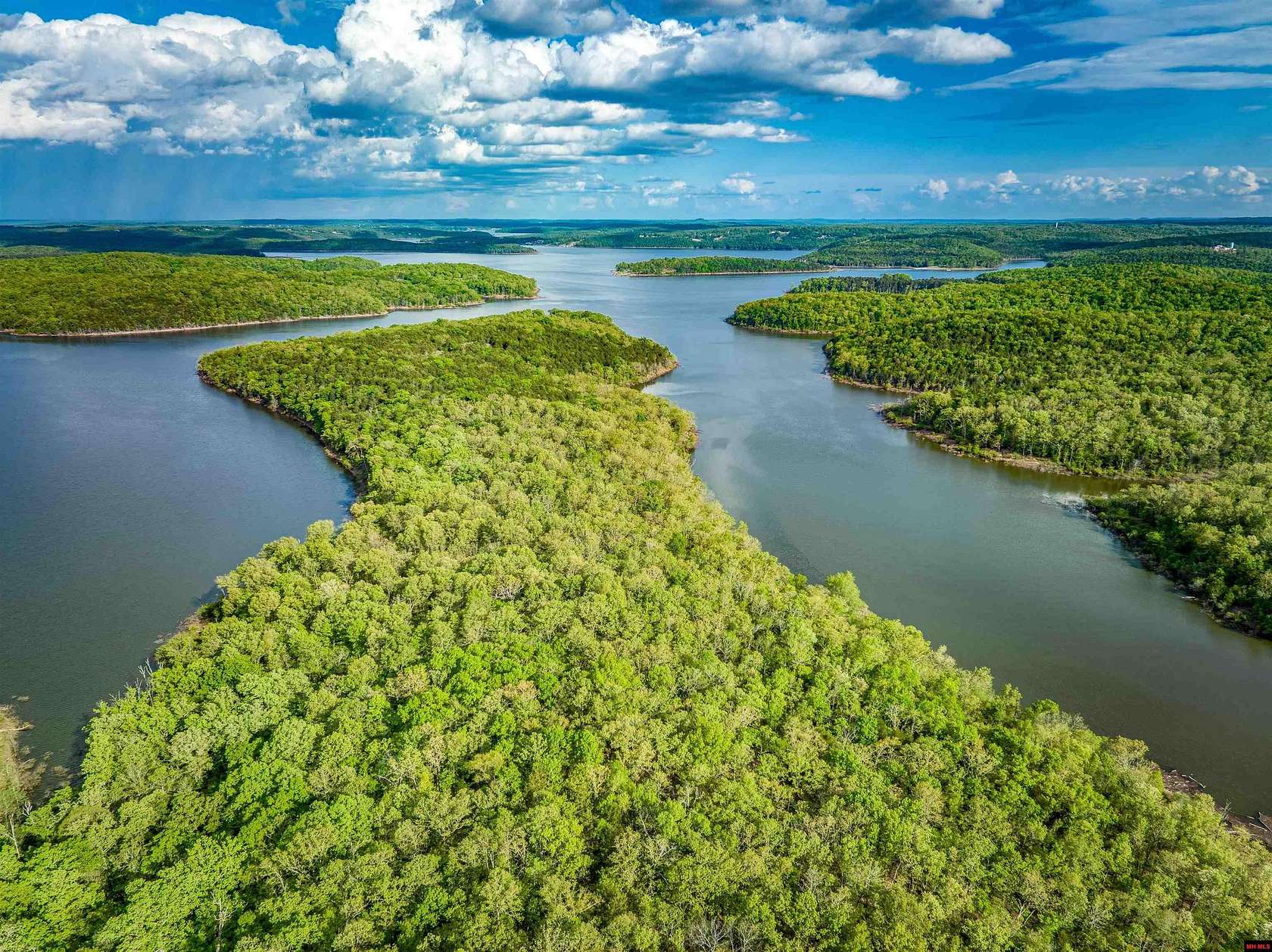 9.3 Acres of Residential Land with Home for Sale in Mountain Home, Arkansas