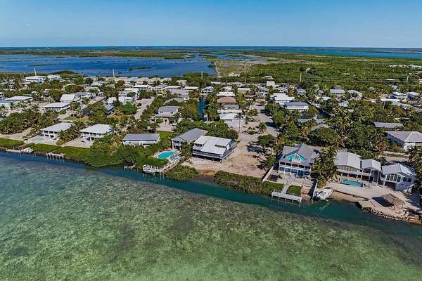 Residential Land for Sale in Cudjoe Key, Florida