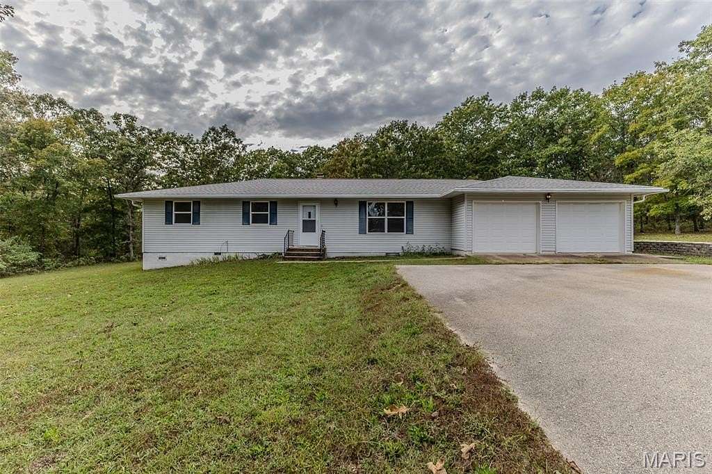 2.1 Acres of Residential Land with Home for Sale in Lebanon, Missouri