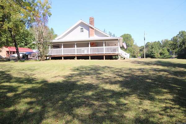 3.18 Acres of Residential Land with Home for Sale in Murfreesboro, Arkansas