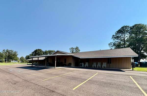 5.7 Acres of Improved Commercial Land for Sale in Kokomo, Mississippi