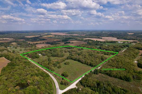 40 Acres of Land for Sale in Cowgill, Missouri