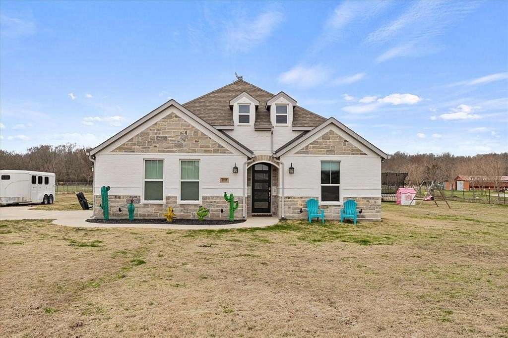 2 Acres of Residential Land with Home for Sale in Caddo Mills, Texas