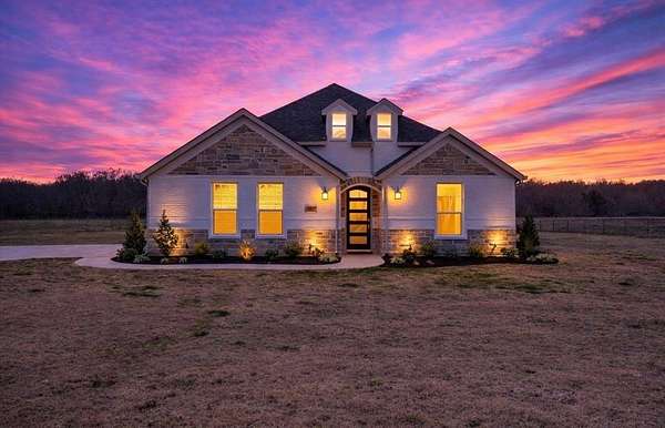 2 Acres of Land with Home for Sale in Caddo Mills, Texas