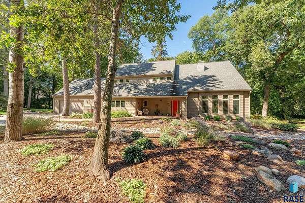 2 Acres of Residential Land with Home for Sale in Sioux Falls, South Dakota