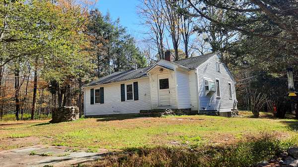 3 Acres of Residential Land with Home for Sale in Pomfret, Connecticut