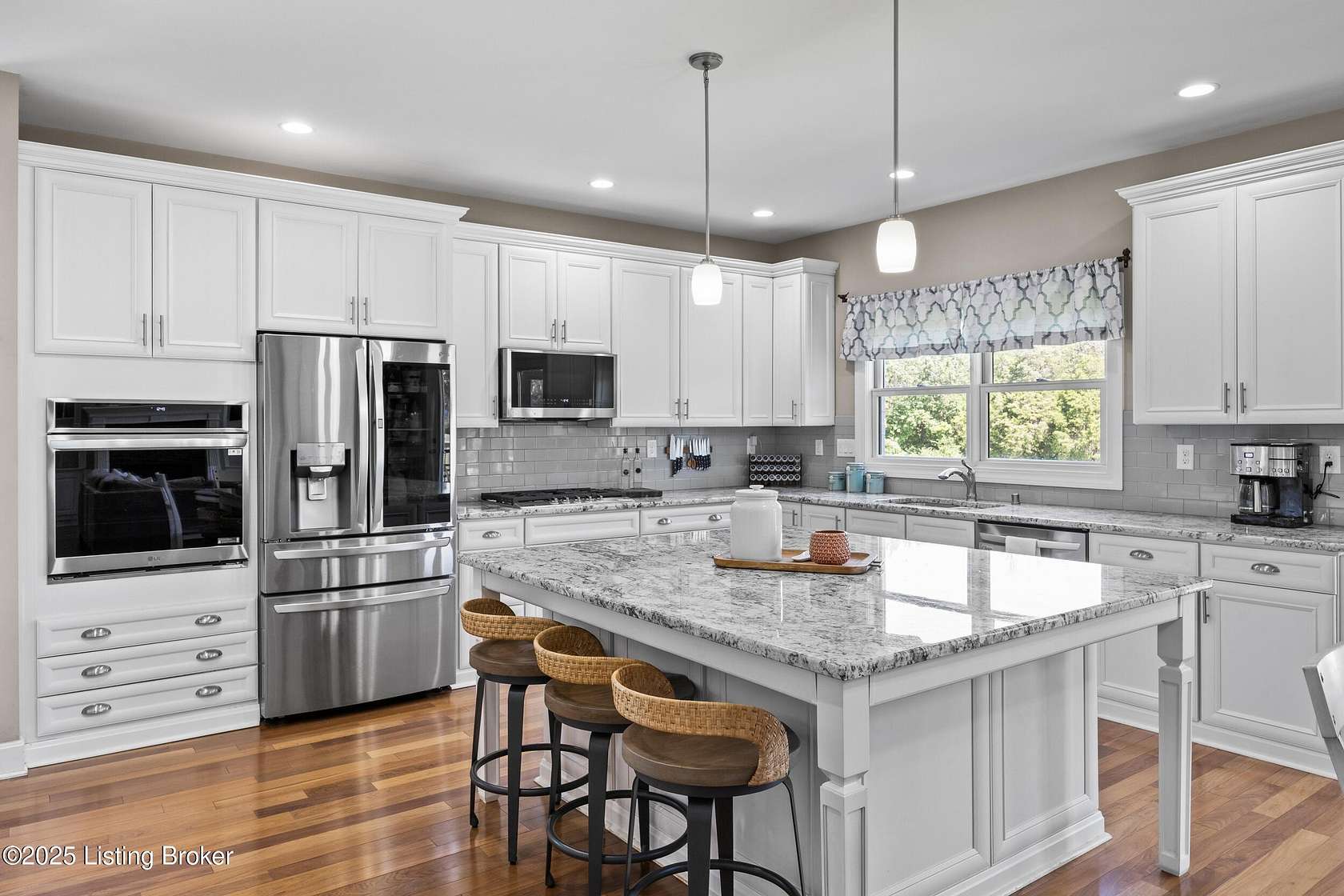 5 Acres of Residential Land with Home for Sale in Louisville, Kentucky