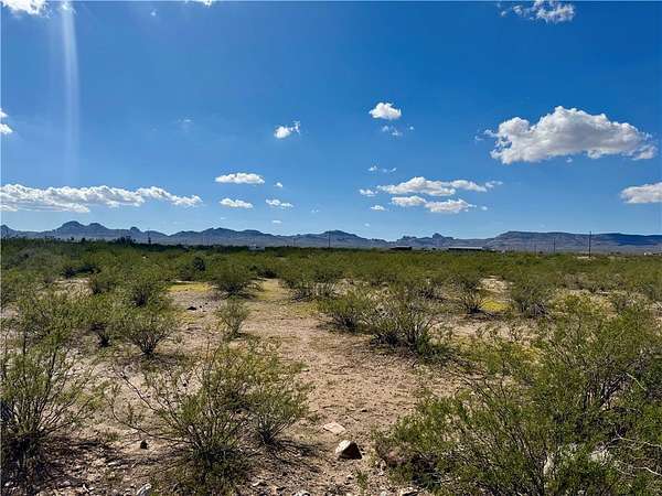 2.21 Acres of Residential Land for Sale in Golden Valley, Arizona