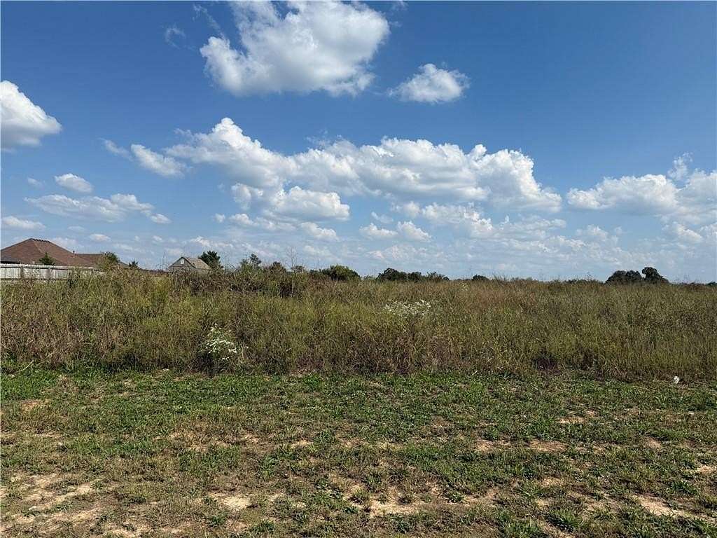 25.7 Acres of Land for Sale in Siloam Springs, Arkansas