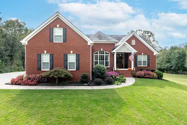 1.5 Acres of Residential Land with Home for Sale in Hoschton, Georgia