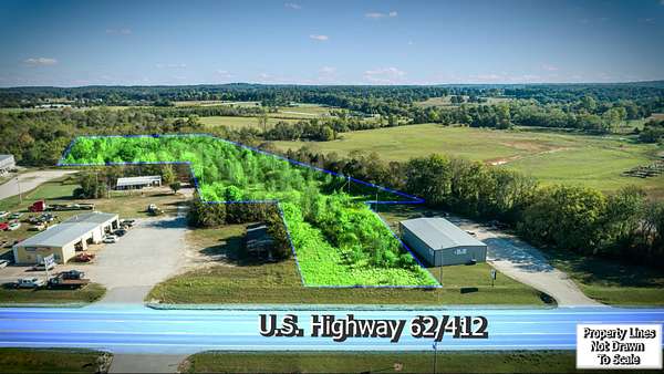 5.37 Acres of Improved Mixed-Use Land for Sale in Ash Flat, Arkansas