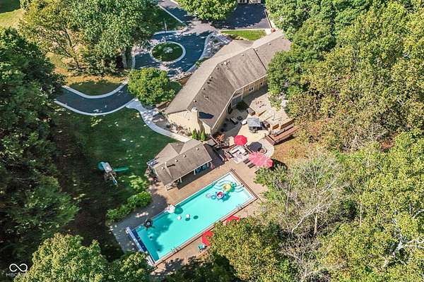 2.58 Acres of Residential Land with Home for Sale in Indianapolis, Indiana