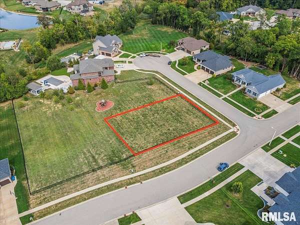0.39 Acres of Residential Land for Sale in Chatham, Illinois