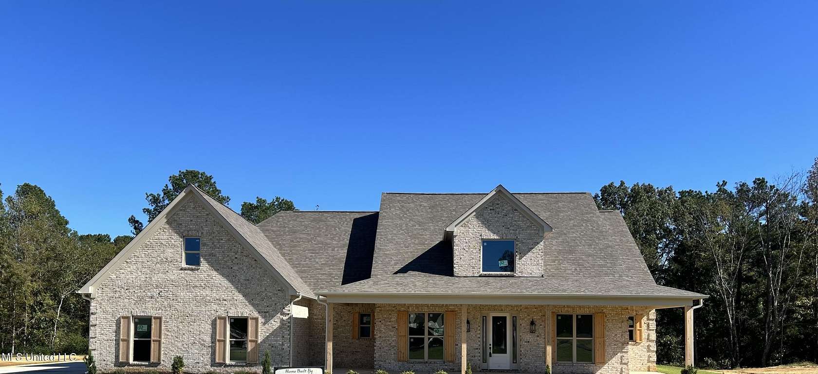 1.6 Acres of Residential Land with Home for Sale in Byhalia, Mississippi