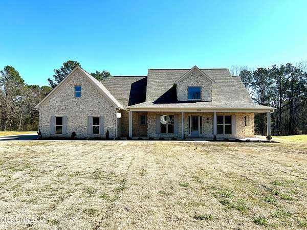 1.6 Acres of Residential Land with Home for Sale in Byhalia, Mississippi