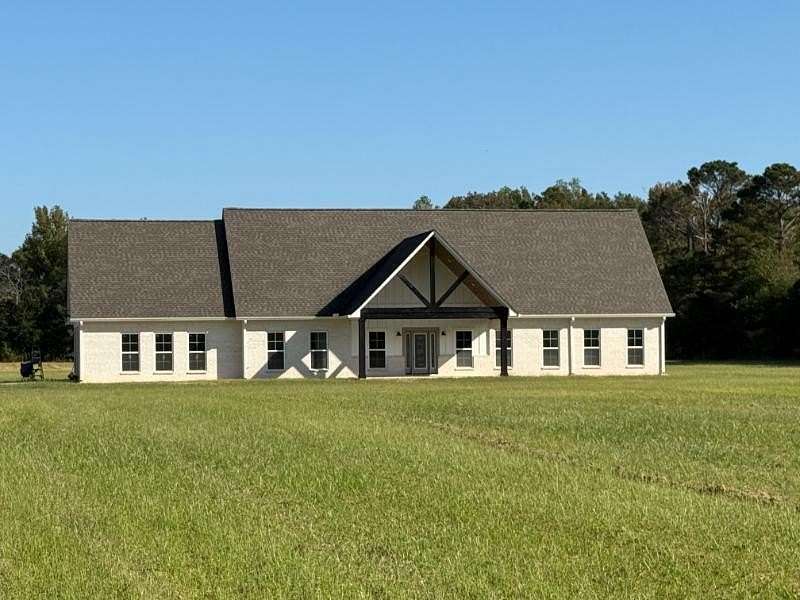 9.44 Acres of Land with Home for Sale in Baldwyn, Mississippi