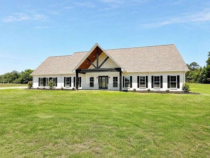9.44 Acres of Land with Home for Sale in Baldwyn, Mississippi
