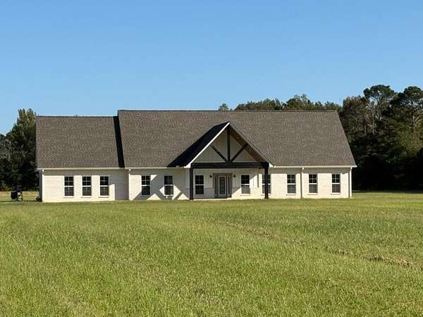 9.44 Acres of Land with Home for Sale in Baldwyn, Mississippi