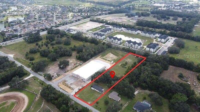 1.9 Acres of Improved Mixed-Use Land for Sale in Fruitland Park, Florida