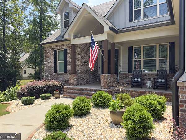 2.18 Acres of Residential Land with Home for Sale in Forsyth, Georgia